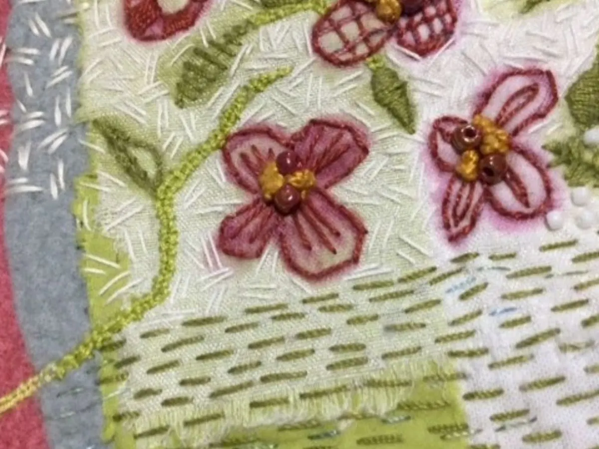 Photo d'un tissu brodé
